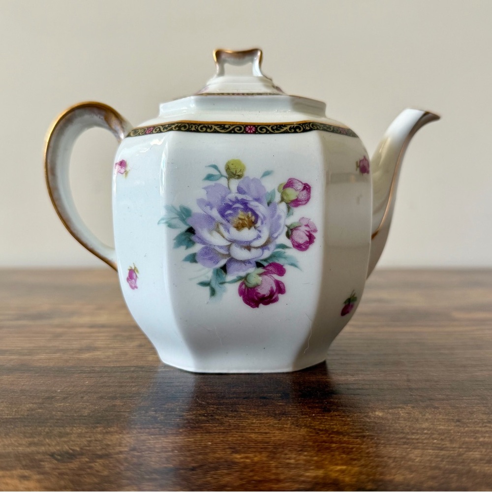 H.P. McGregor & Co. Antique Mini Teapot Floral China - Picture 6 of 11